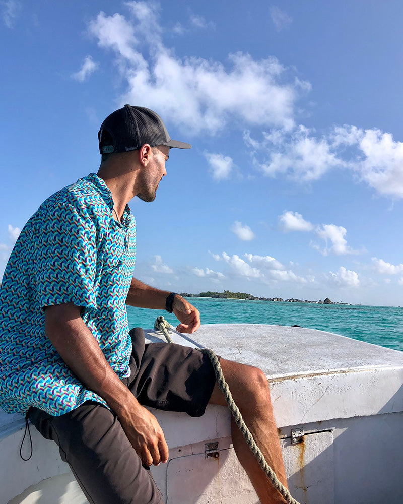 Men with Machico Shirt Maldives sailing in the Maldives